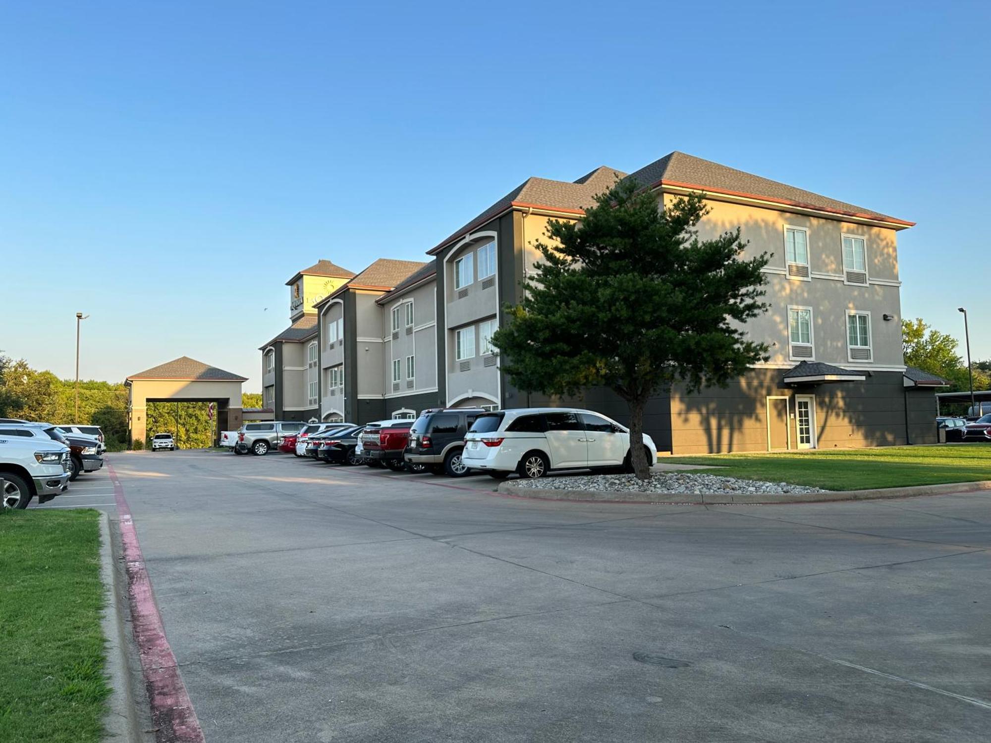 La Quinta By Wyndham Сълфър Спрингс Екстериор снимка